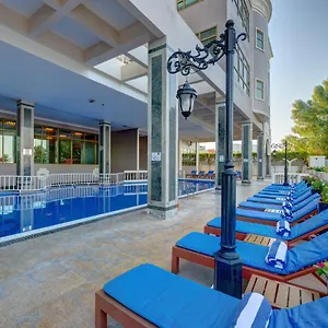 5* Resort Sahara &